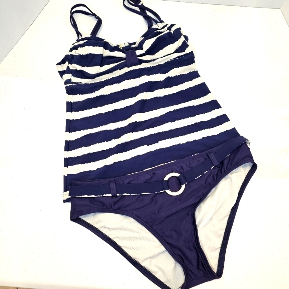 Antonio Melani Tankini Swim Suit Women's Size Small Blue Underwire Summer Stripe